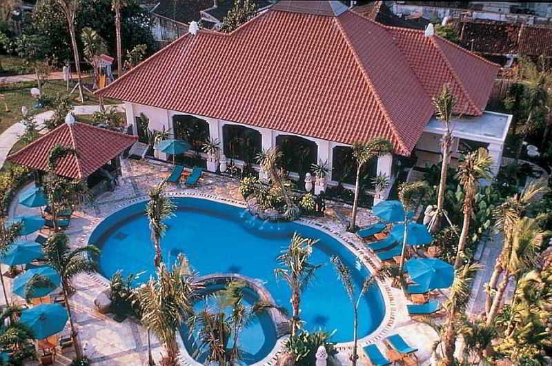 Novotel Hotel 4*