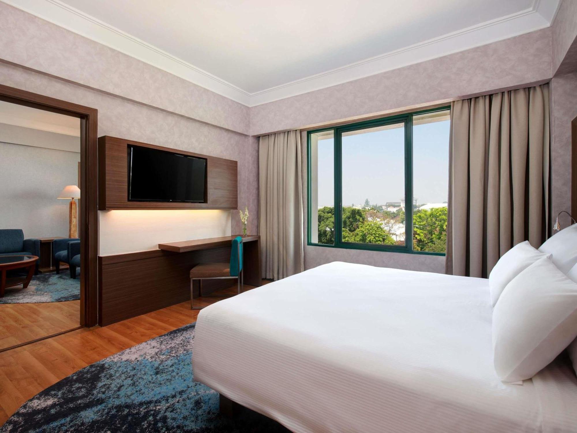 Novotel 4* Surakarta (Solo)
