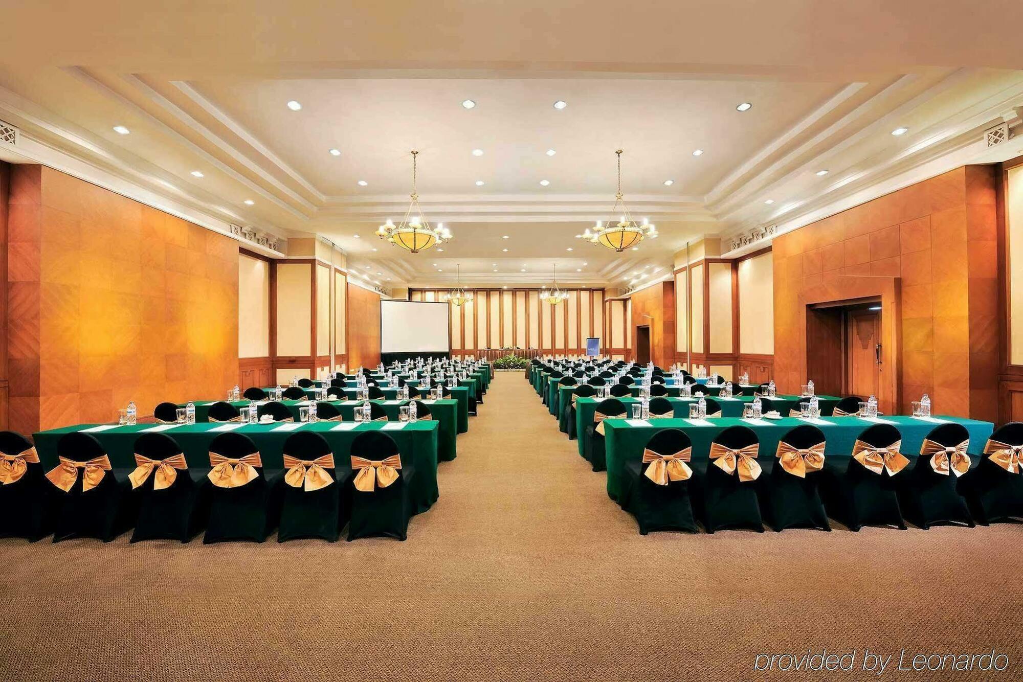 Novotel 4*